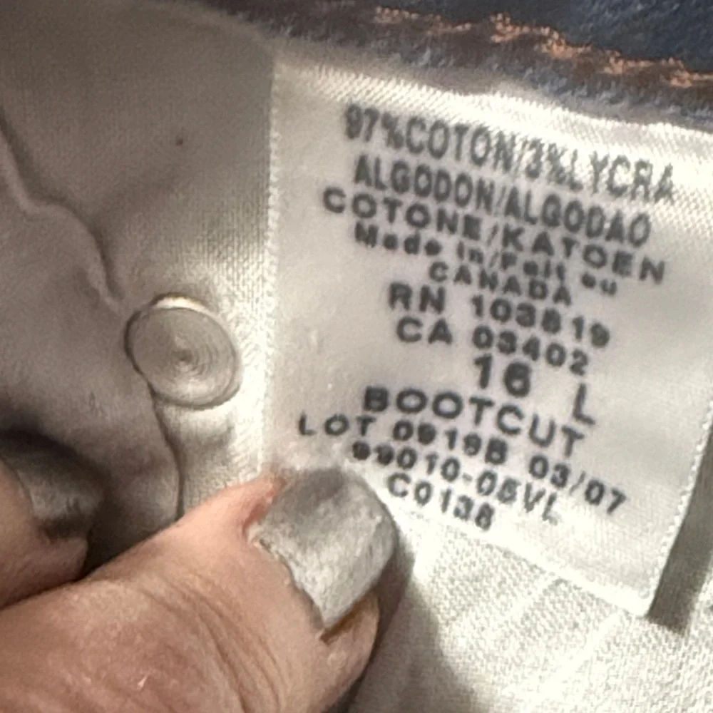 Harley-Davidson Woman’s Bootcut Jeans, Size 16L, NWOT, MAKE AN OFFER!!! - Picture 9 of 11